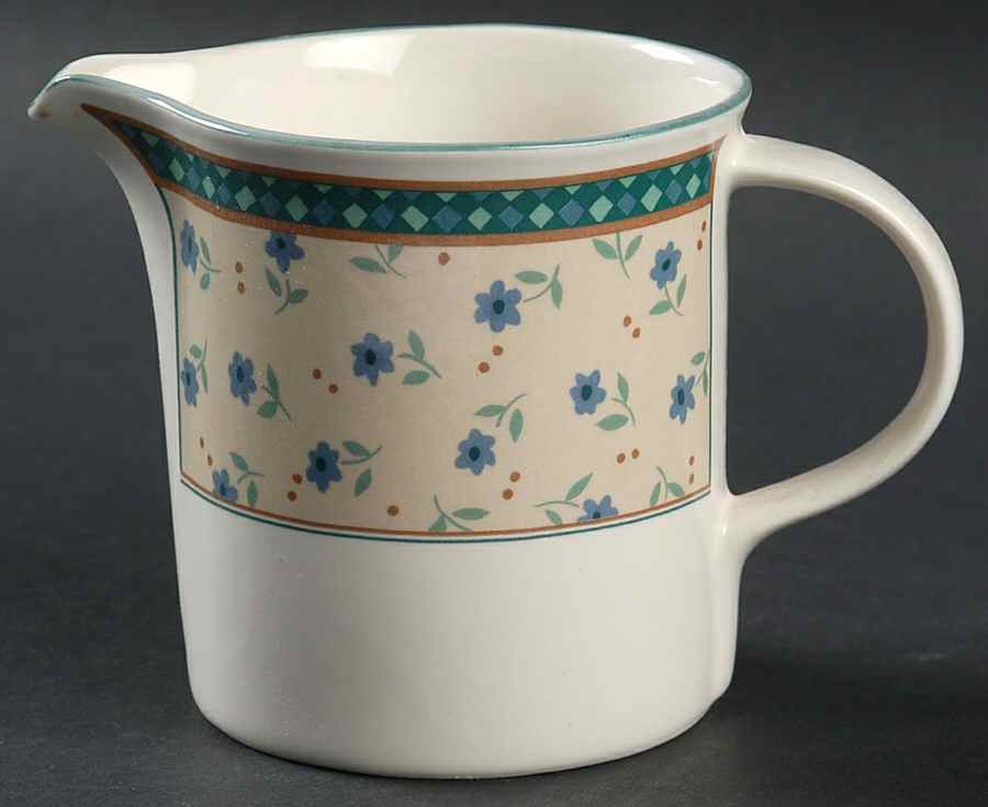 Country Song Creamer by Mikasa-1