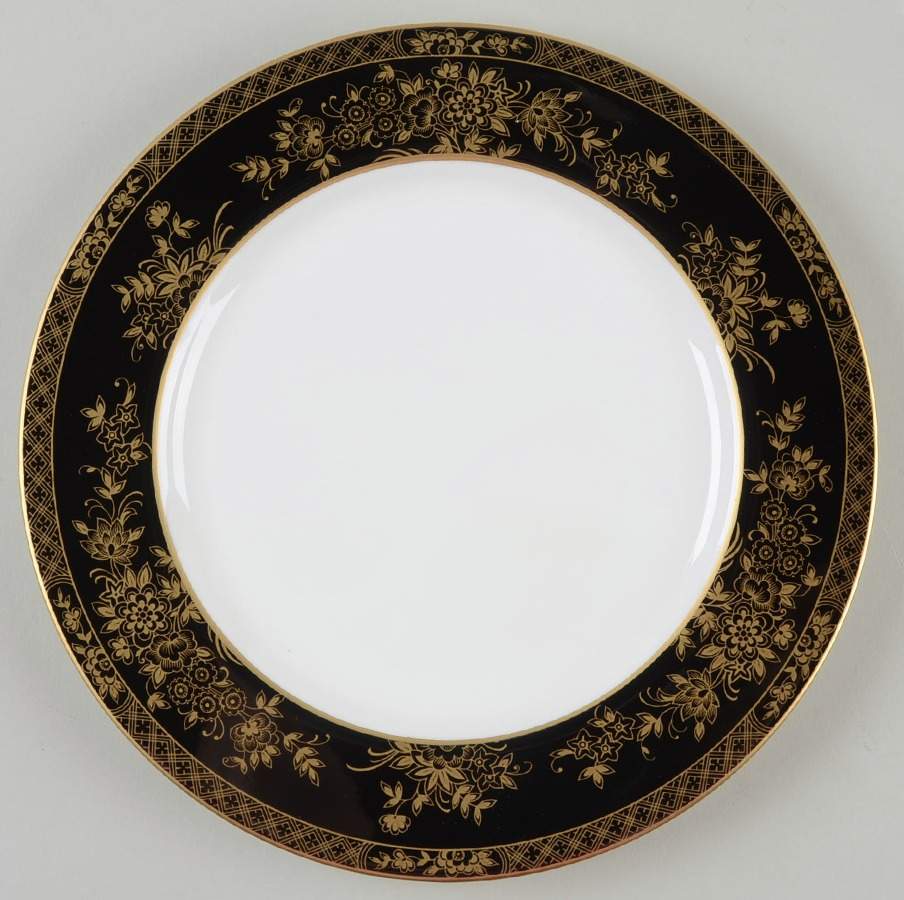 Crown Jewel Onyx Luncheon Plate by Mikasa-1