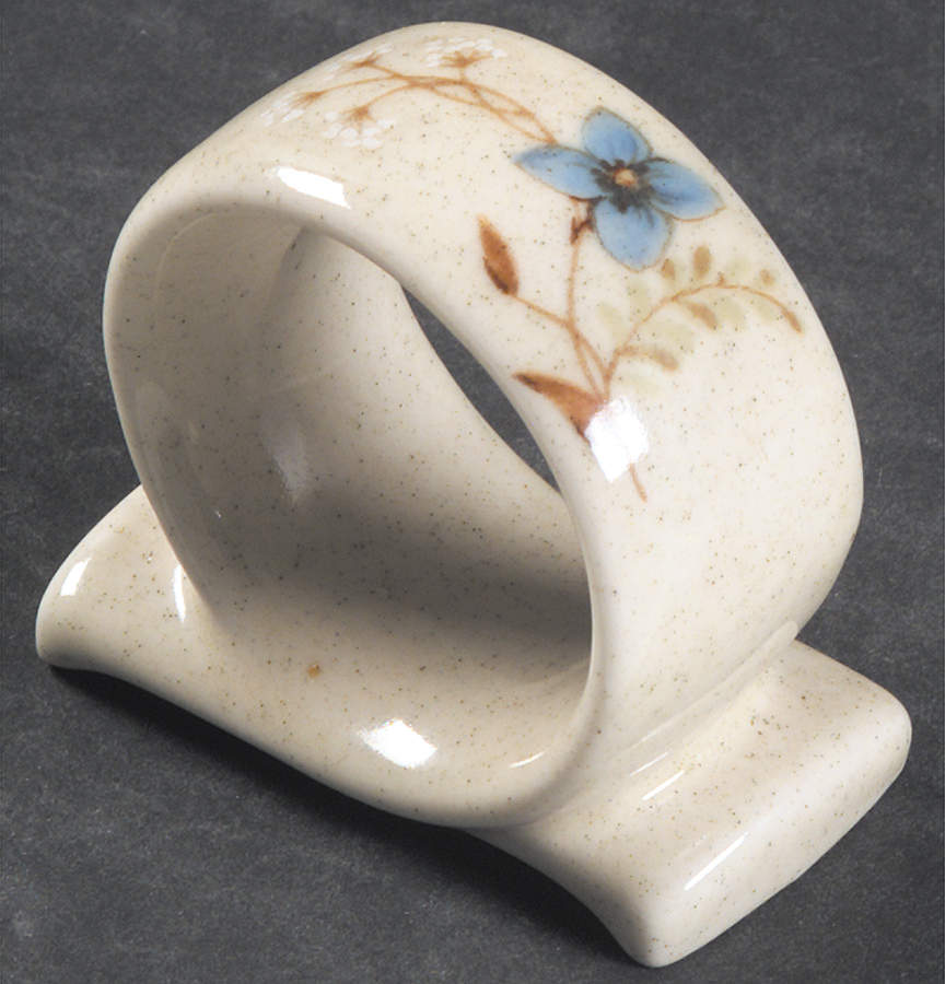 Day Dreams Napkin Ring by Mikasa-1