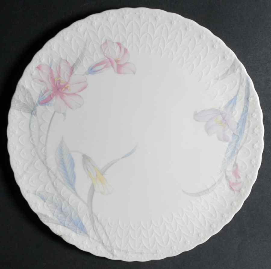 Eden's Garden Cake Plate by Mikasa-1