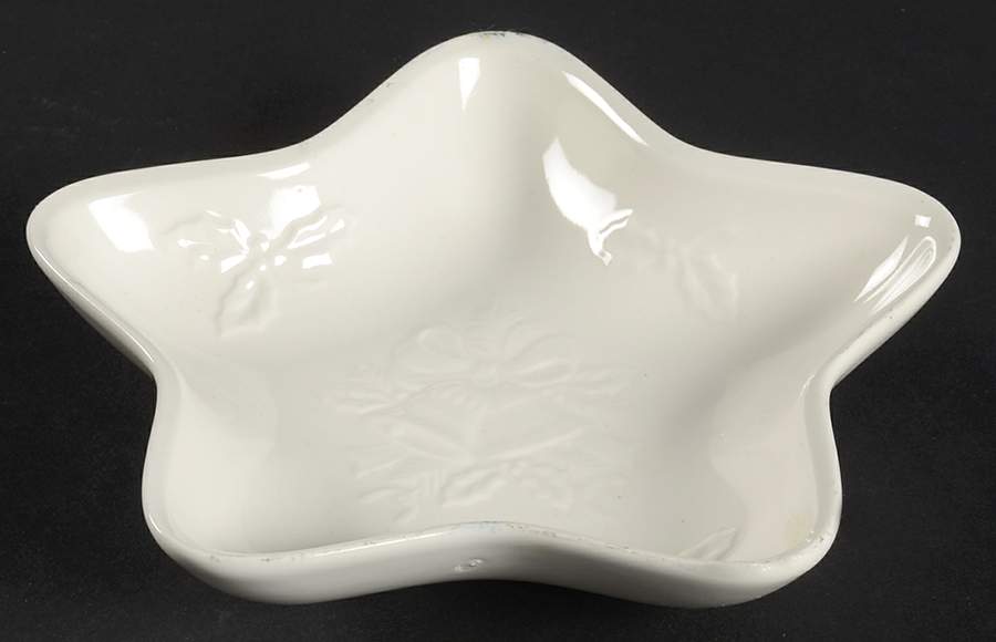 Festive White Star Shaped Dish by Mikasa-1