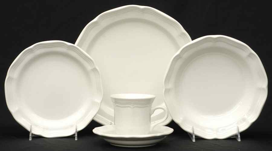 French Countryside 5 Piece Place Setting by Mikasa-1