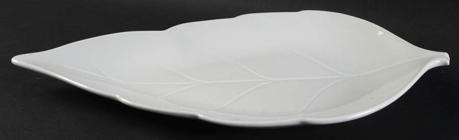 French Countryside Leaf Shaped Dish by Mikasa-1