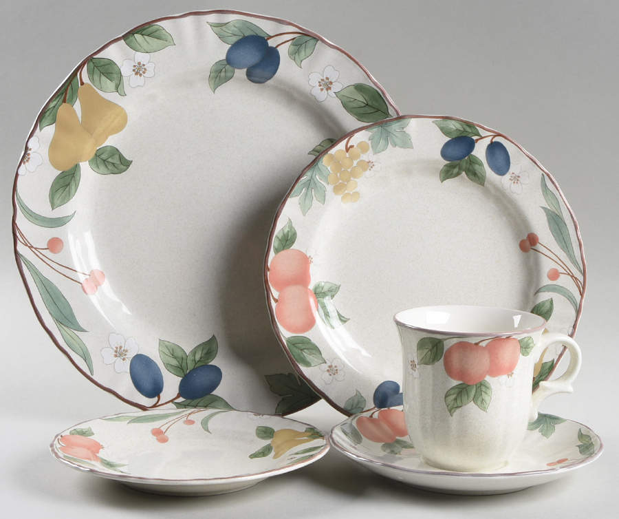 Fruit Panorama 40 Piece Estate Set by Mikasa-1