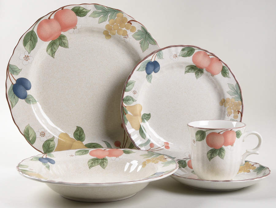 Fruit Panorama 40 Piece Estate Set by Mikasa-1