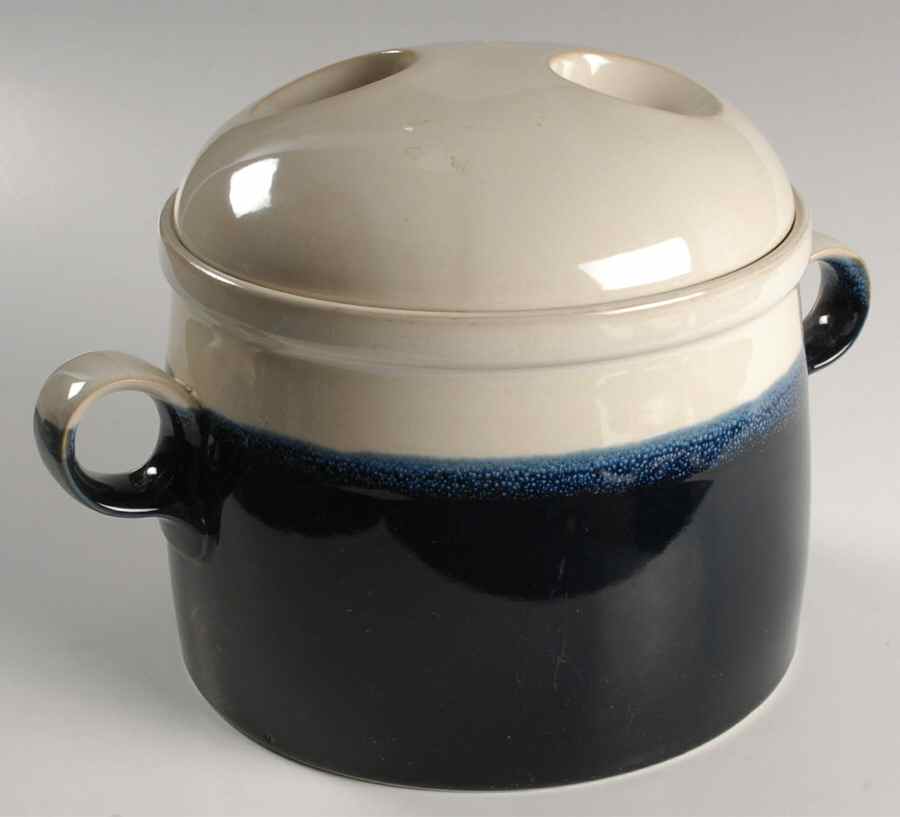 Free Style Bean Pot & Lid by Mikasa-1