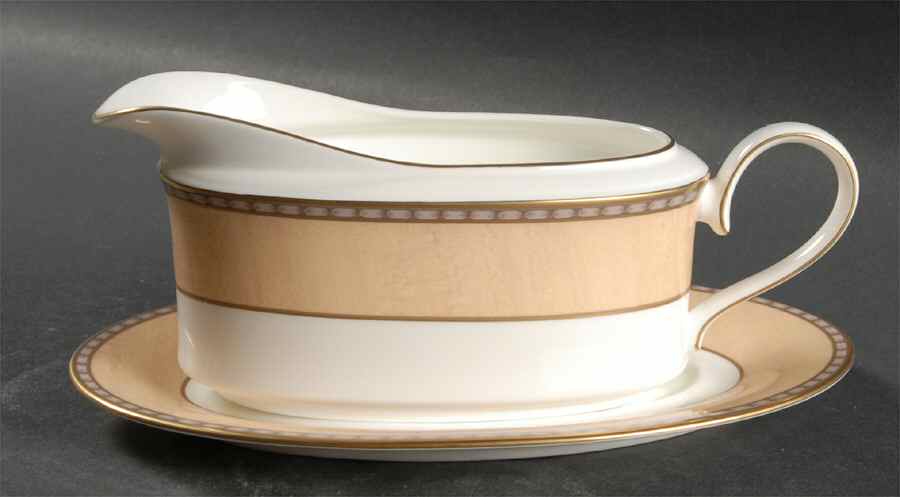 Grand Manner Gravy Boat & Underplate by Mikasa-1