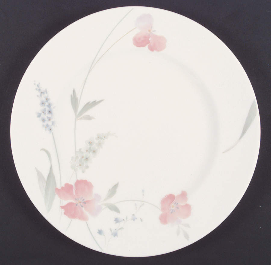 Just Love Dinner Plate by Mikasa-1