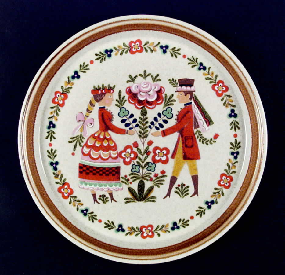 Kissing Cousins Dinner Plate by Mikasa-1
