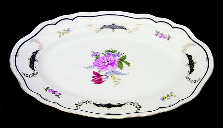 Lorraine 15" Oval Serving Platter by Mikasa-1