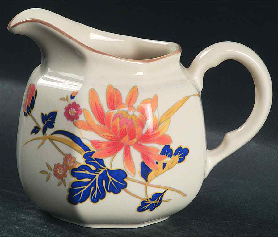 Majestic Creamer by Mikasa-1