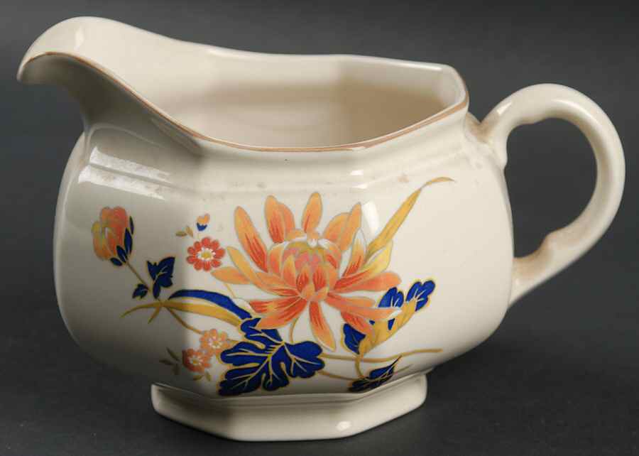 Majestic Gravy Boat by Mikasa-1