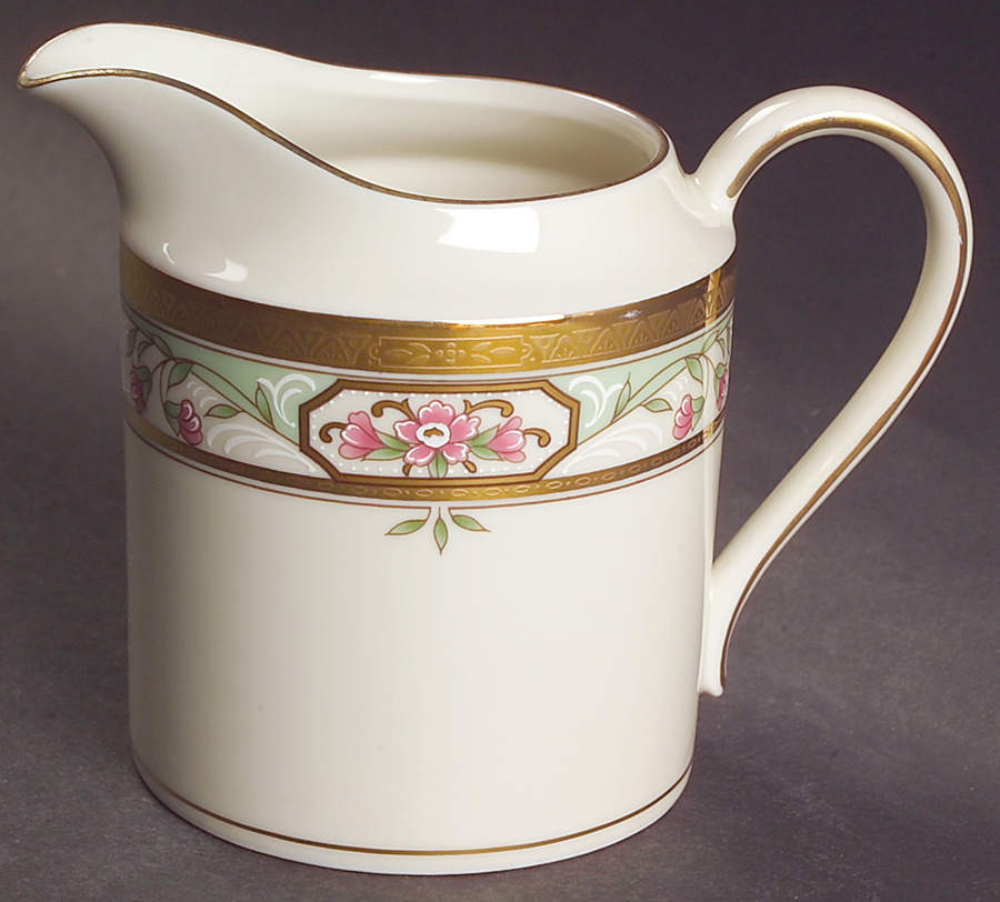 Merrick Creamer by Mikasa-1