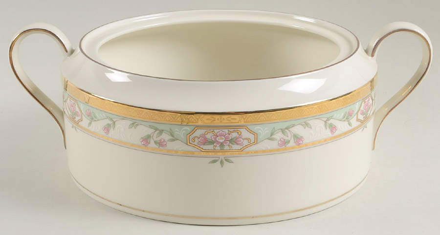 Merrick 2.5 Qt Round Casserole No Lid by Mikasa-1