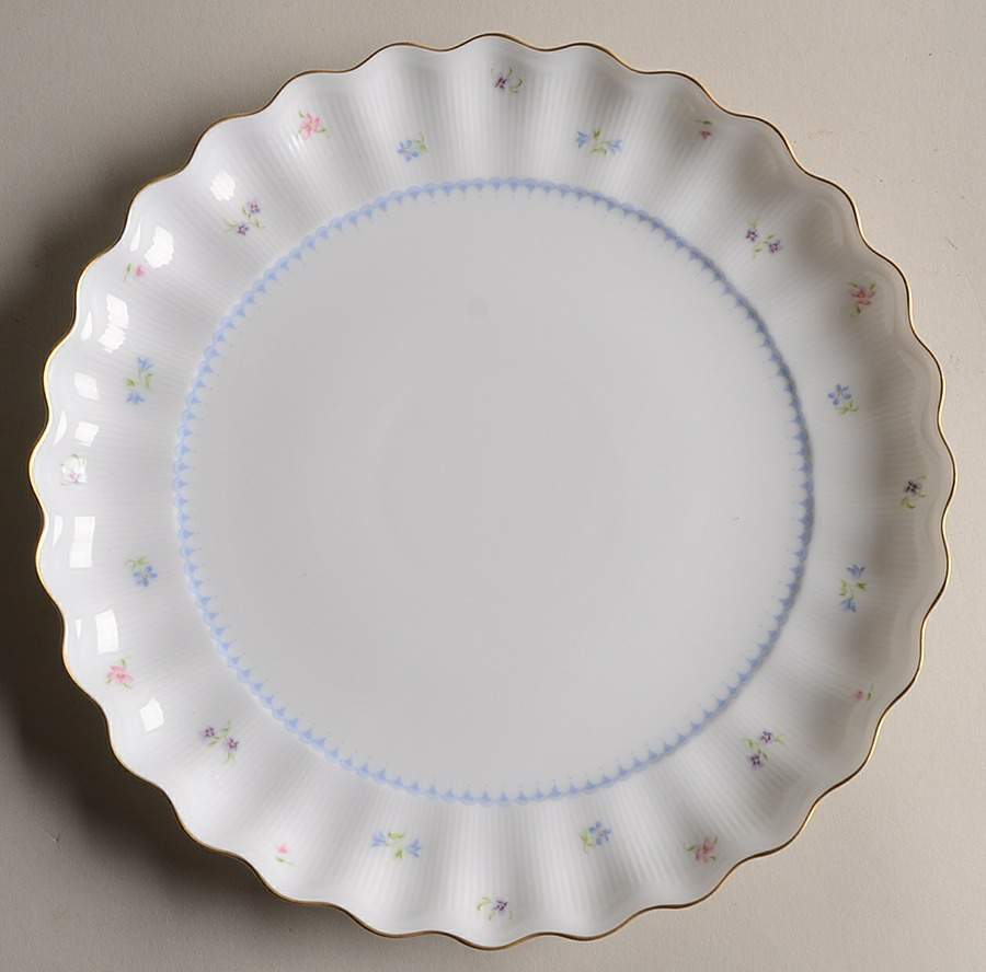 Petite Blooms Dinner Plate by Mikasa-1
