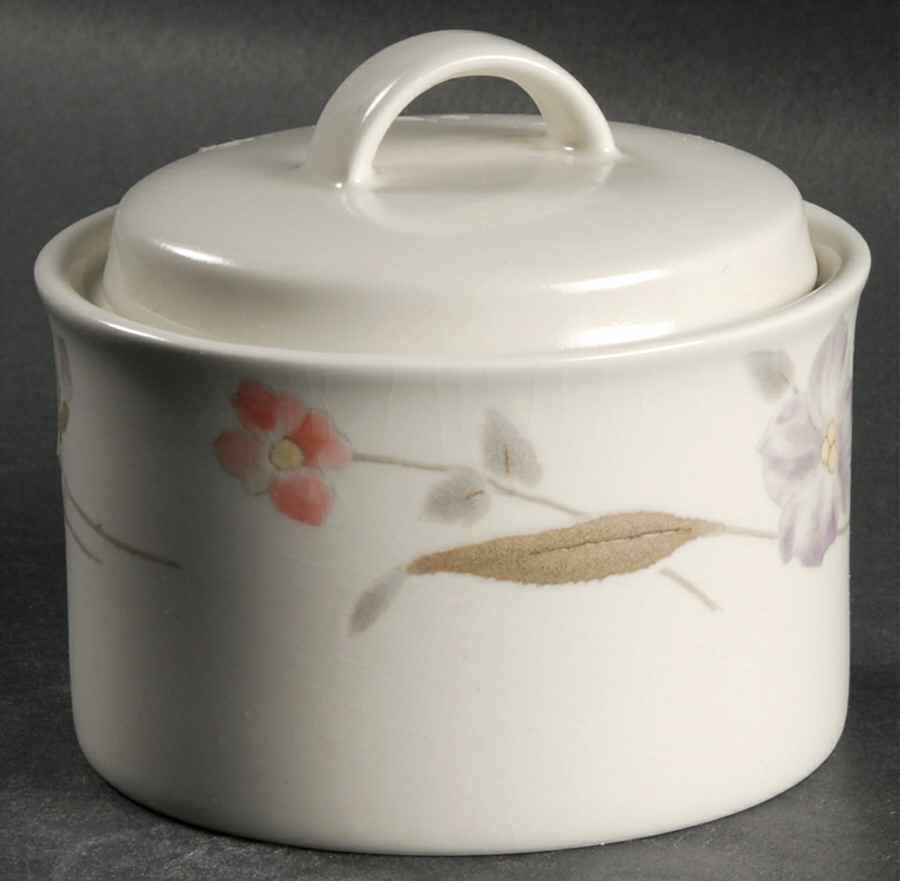 Piccadilly Sugar Bowl & Lid by Mikasa-1