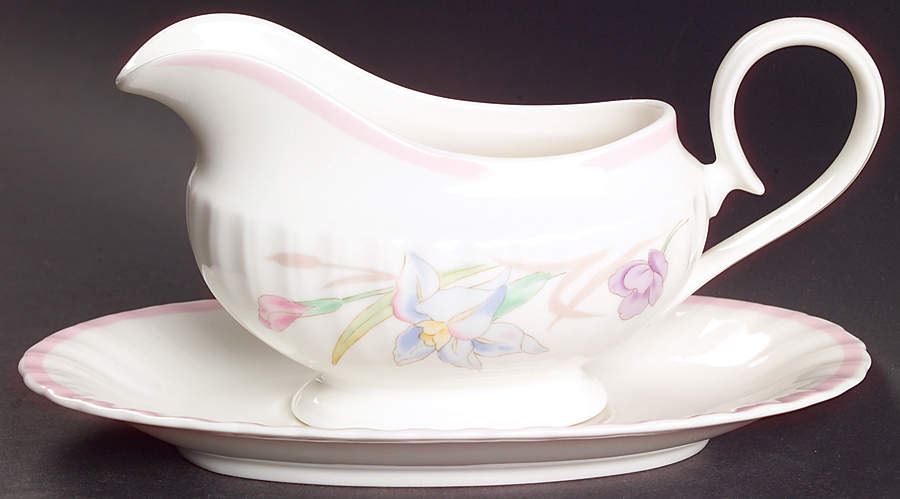 Pink Melody Gravy Boat & Underplate by Mikasa-1