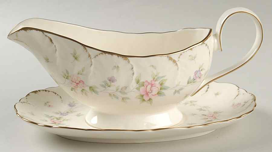 Remembrance Gravy Boat & Underplate by Mikasa-1