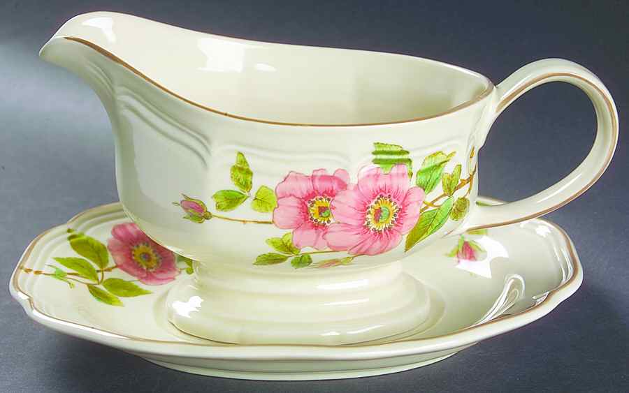 Rose Petals Gravy Boat & Underplate by Mikasa-1