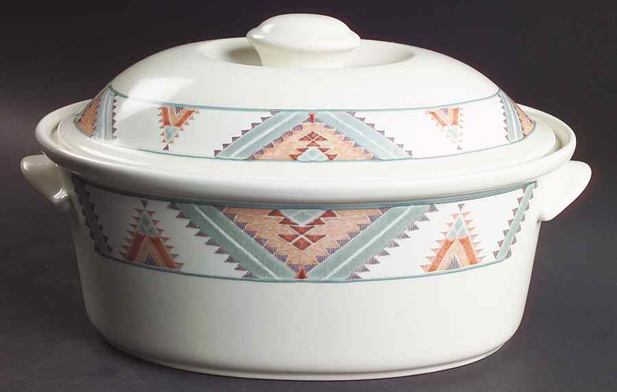 Santa Fe 2 Quart Oval Covered Casserole by Mikasa-1