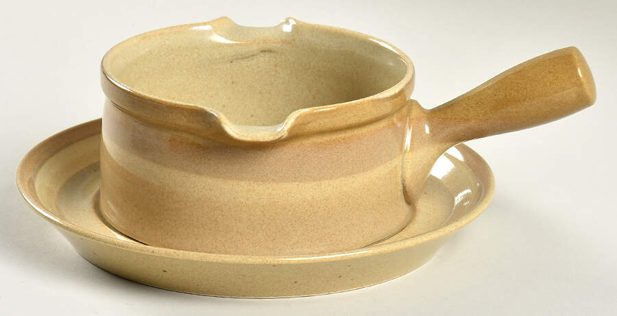 Sahara Gravy Boat & Underplate by Mikasa-1