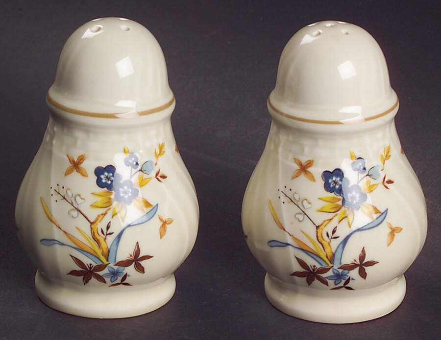 Shangri-La (D1001, Fine Ivory) Salt & Pepper Set by Mikasa-1