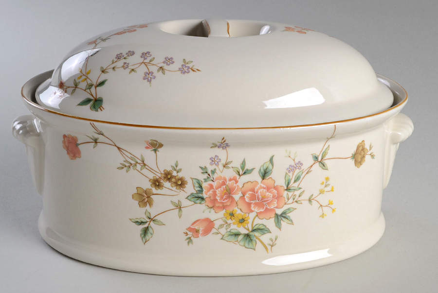 Silk Bouquet 1.75 Quart Oval Covered Casserole by Mikasa-1