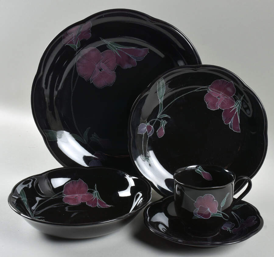 Tango 40 Piece Estate Set by Mikasa-1