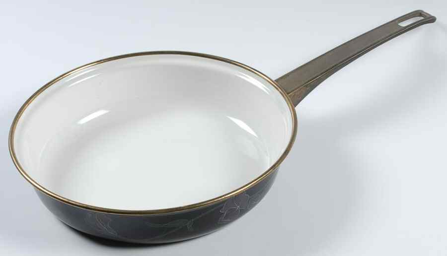 Tango 10" Metal Skillet No Lid by Mikasa-1