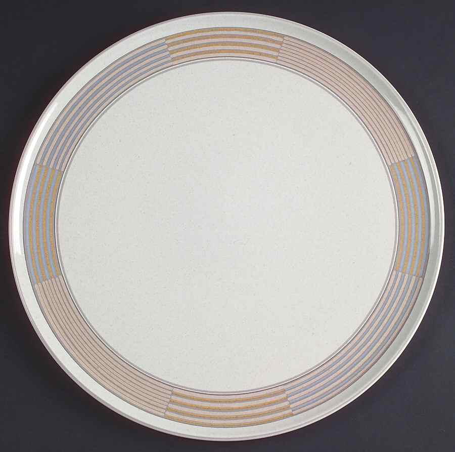 Tracings Cake Plate by Mikasa-1