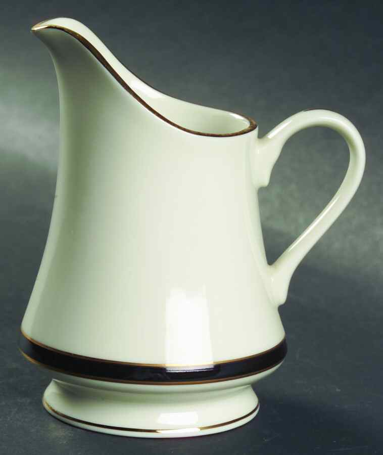 Trafalgar Creamer by Mikasa-1