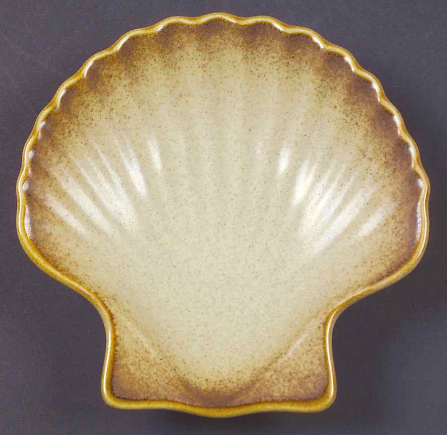 Whole Wheat Shell Shaped Dish by Mikasa-1