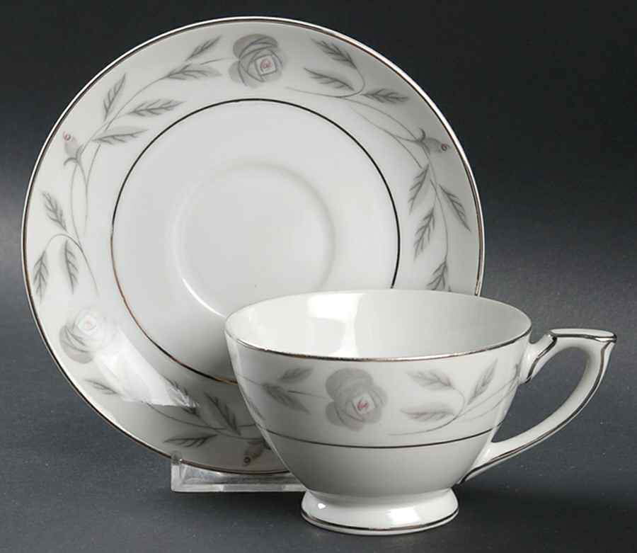 Woodrose Footed Cup & Saucer Set by Mikado-1