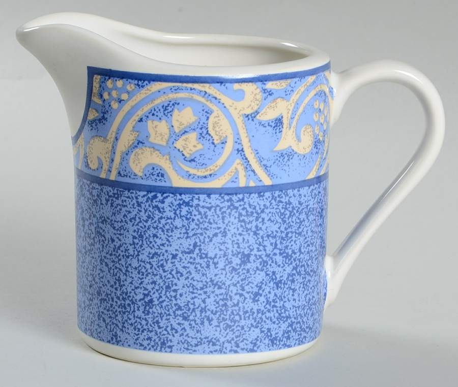 Belvedere Creamer by Misono-1