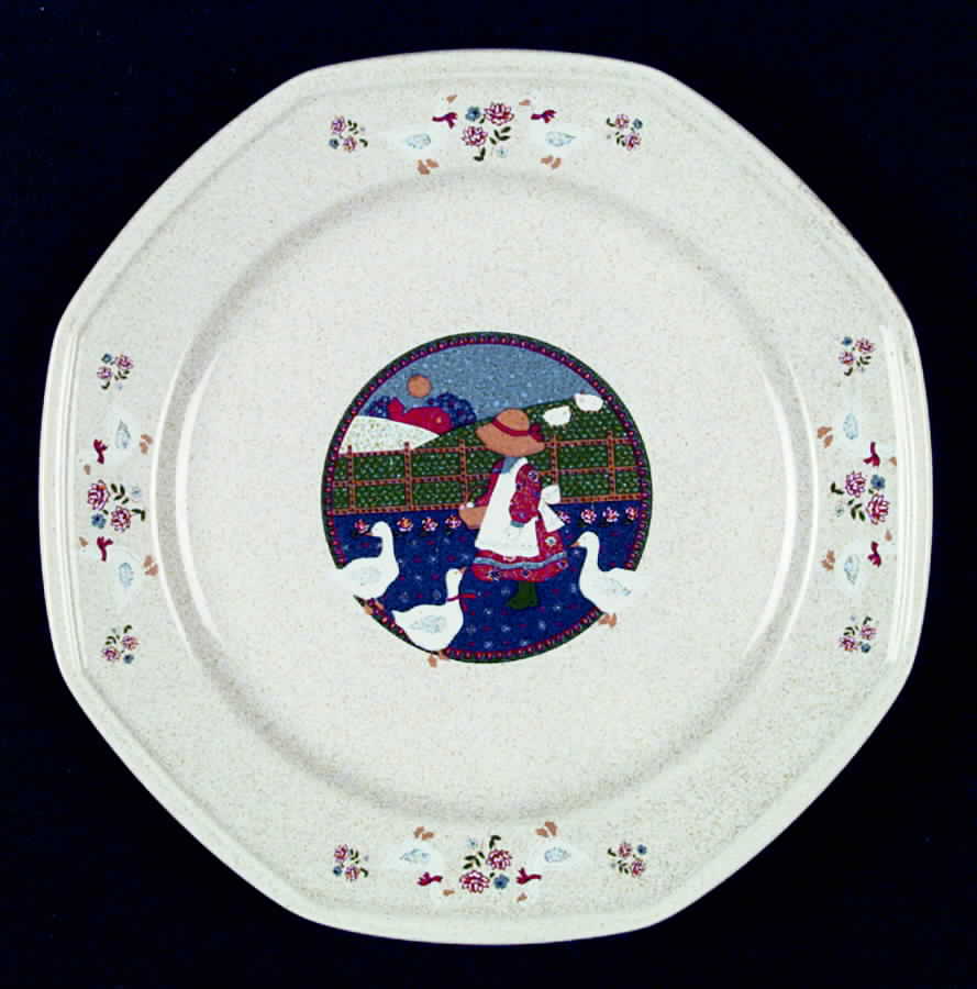 Plain & Fancy Dinner Plate by Market Square-1