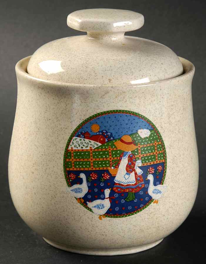 Plain & Fancy Sugar Bowl & Lid by Market Square-1