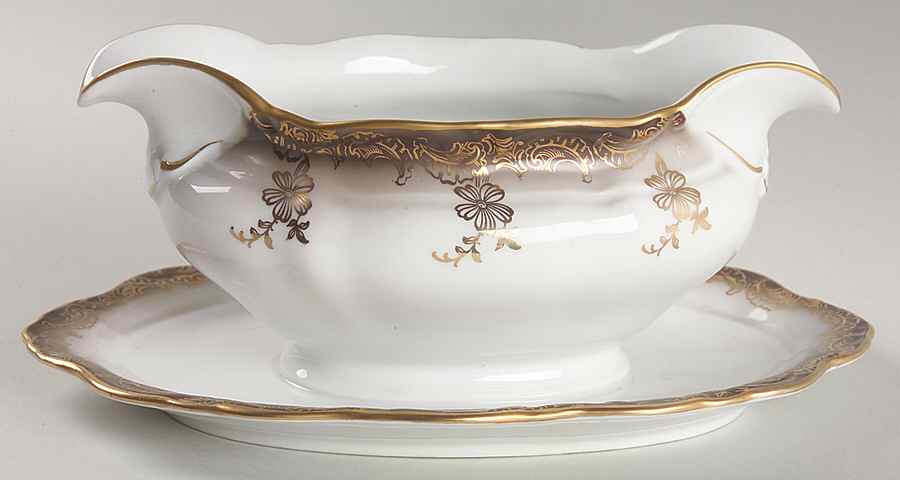 Magnificat Gravy Boat with Attached Underplate by Margarete-1