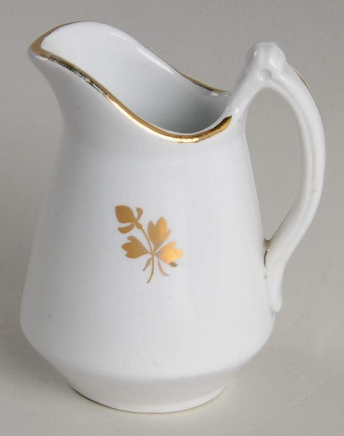Tea Leaf Mini Creamer by Mellor Taylor-1