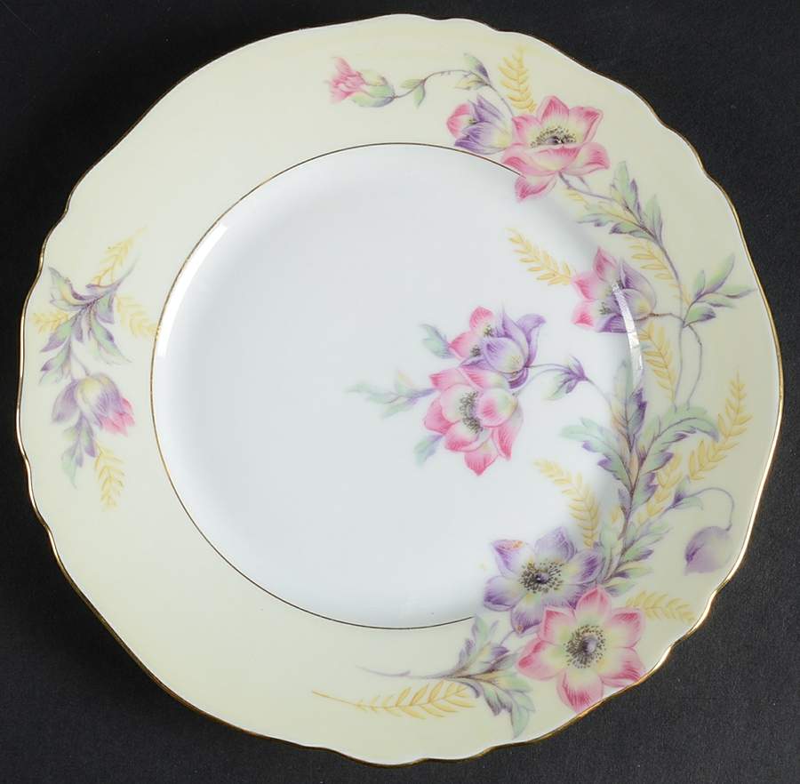 The Belmont Dessert/Pie Plate by Paul Muller-1