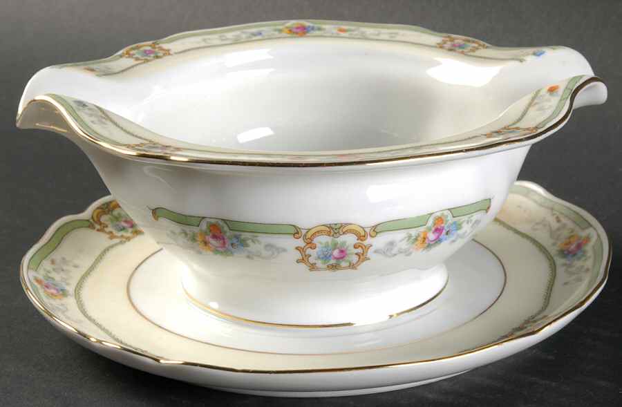 Brandon Gravy Boat with Attached Underplate by Paul Muller-1
