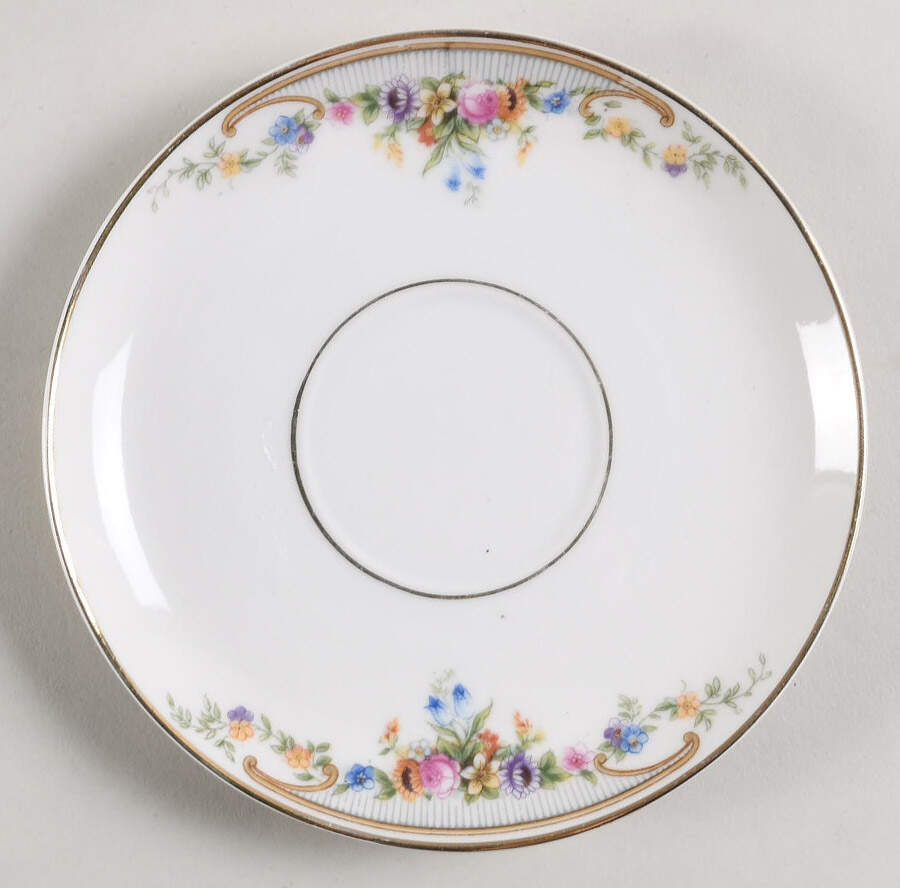 The Kenmore Saucer by Paul Muller-1