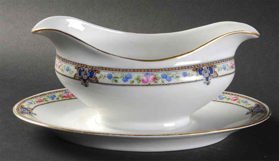 The Turin Gravy Boat with Attached Underplate by Paul Muller-1