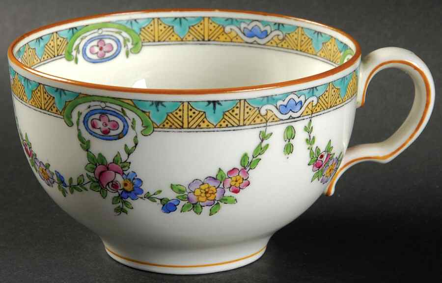 B935 Oversized Cup by Minton-1