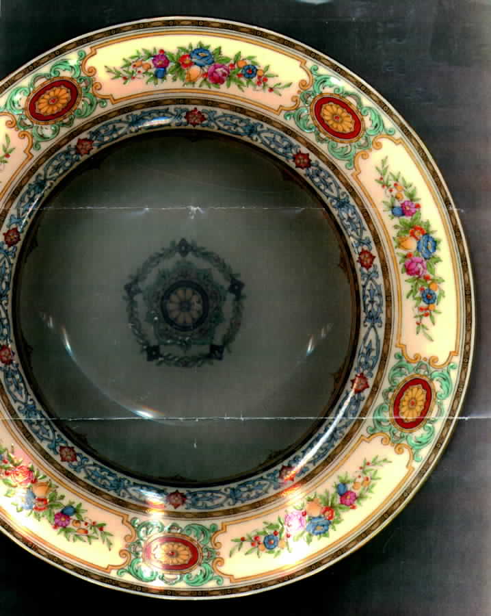H4038 Rim Soup Bowl by Minton-1
