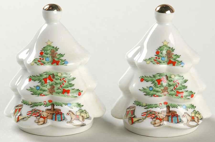 Home For The Holidays (No Gold Band) Figural Salt & Pepper Set by Meiwa-1
