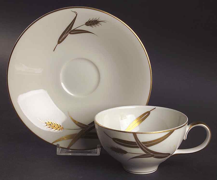 Midas (Cream Background, Japan) Flat Cup & Saucer Set by Meito-1