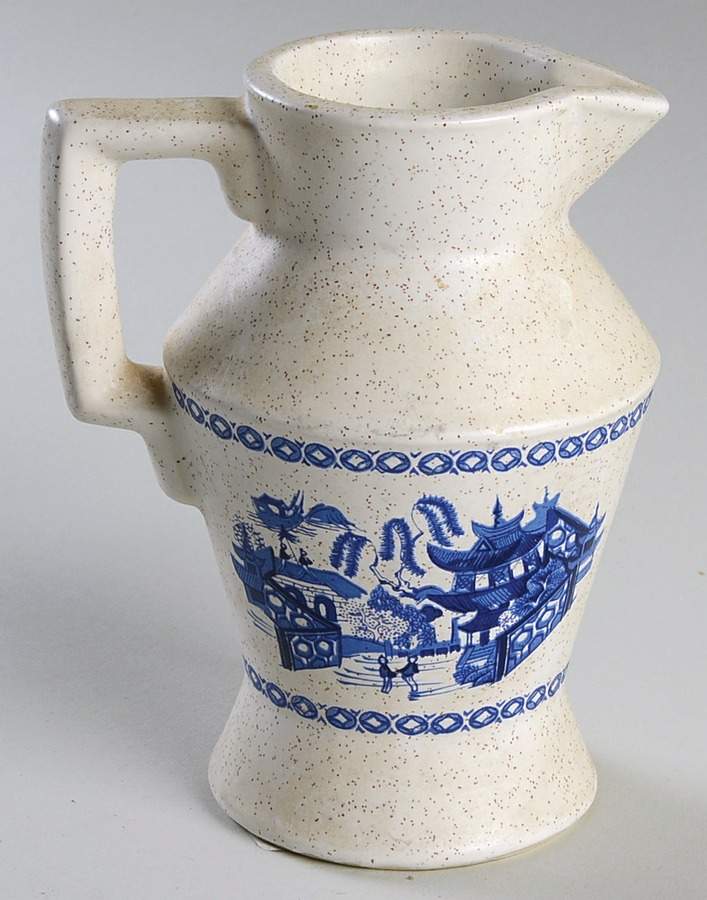 Blue Willow Creamer by Nelson McCoy-1