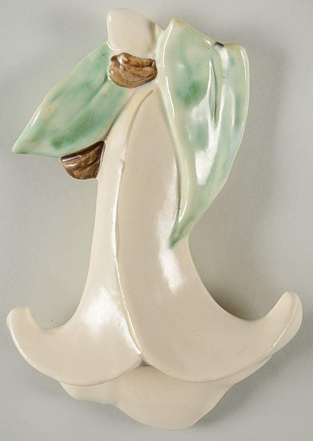 Lily Wall Pocket Vase by Nelson McCoy-1