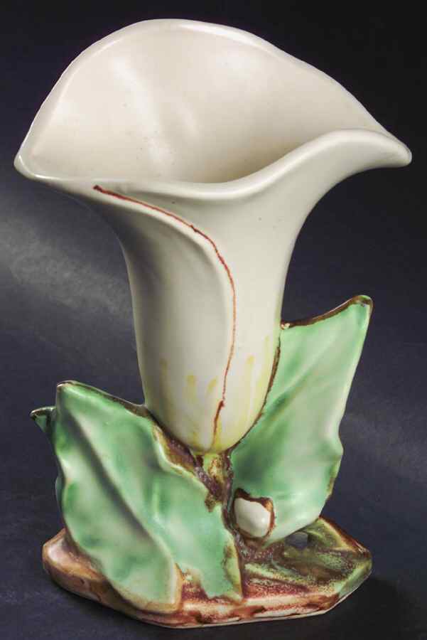 Lily 8" Vase by Nelson McCoy-1