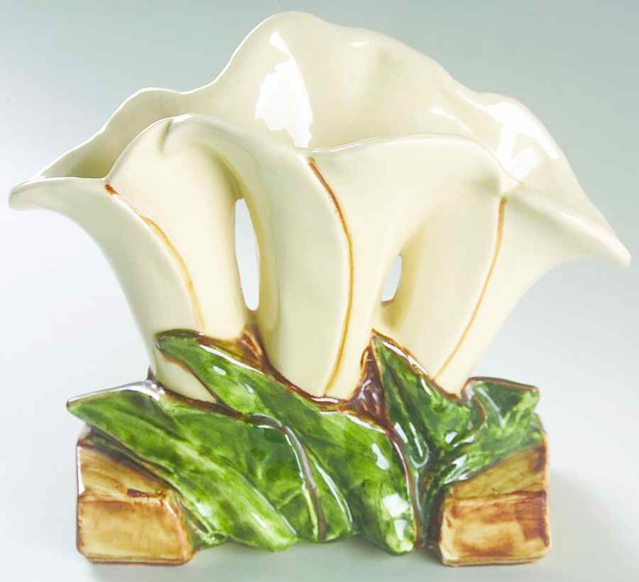 Lily Triple Hole Vase by Nelson McCoy-1
